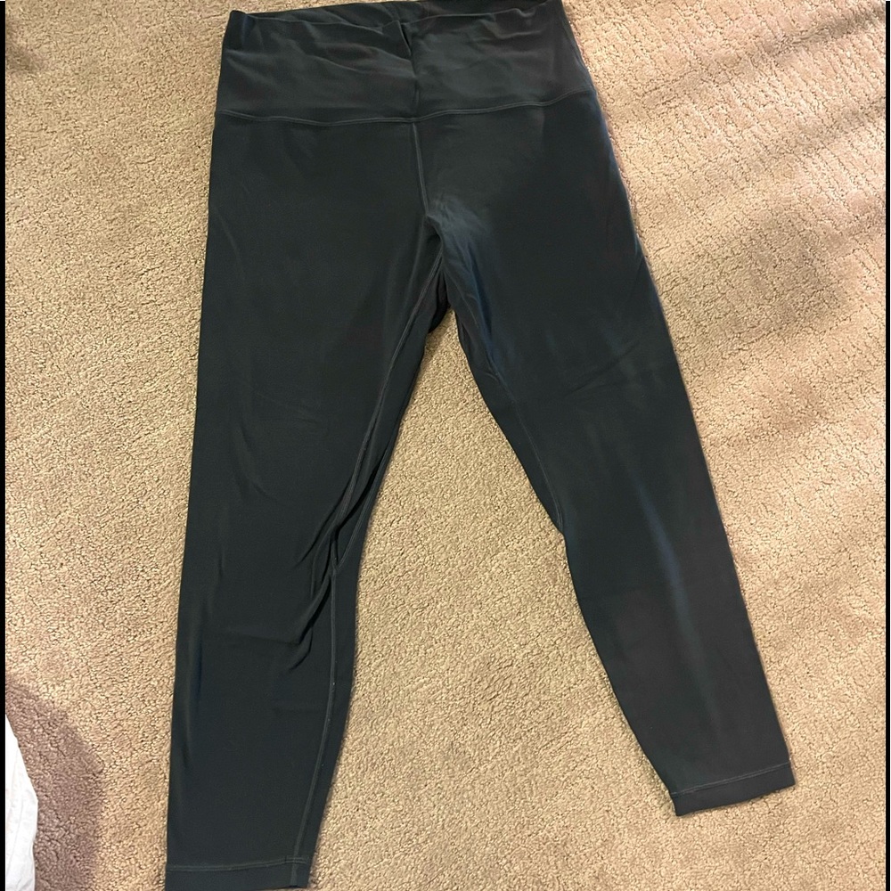 Lululemon Align cropped length leggings